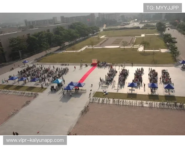 “东部新区定向赛场:徒步越野与智慧导航的结合”